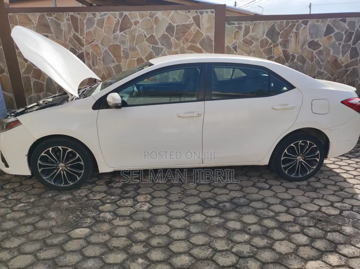 Toyota Corolla 2014 White