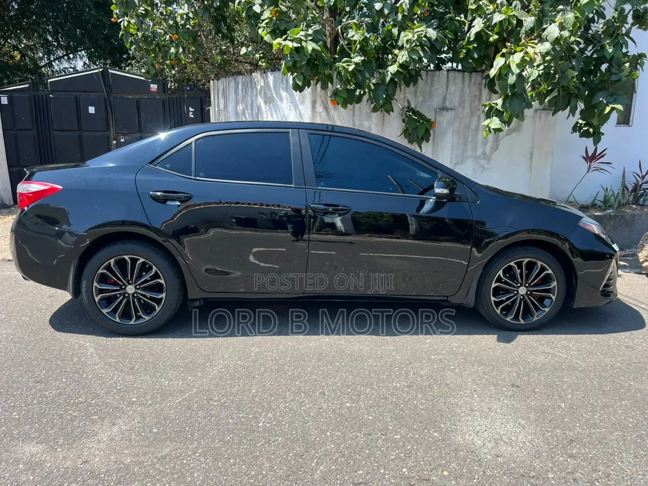 Toyota Corolla S 4dr Sedan (1.8L 4cyl CVT) 2015 Black
