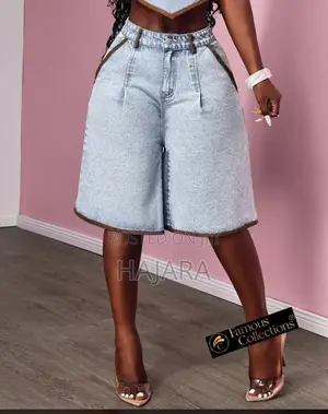 Chic Contrast-Trim High-Waisted Wide-Leg Denim Jorts