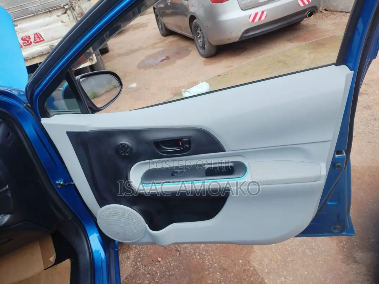 Toyota Aqua 2012 Blue