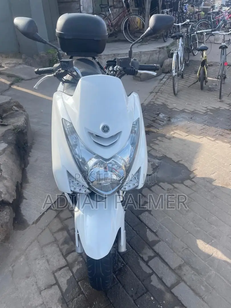 Yamaha NMAX 155 2024 White