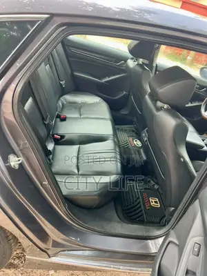 Honda Accord Touring 2.0T 2018 Black