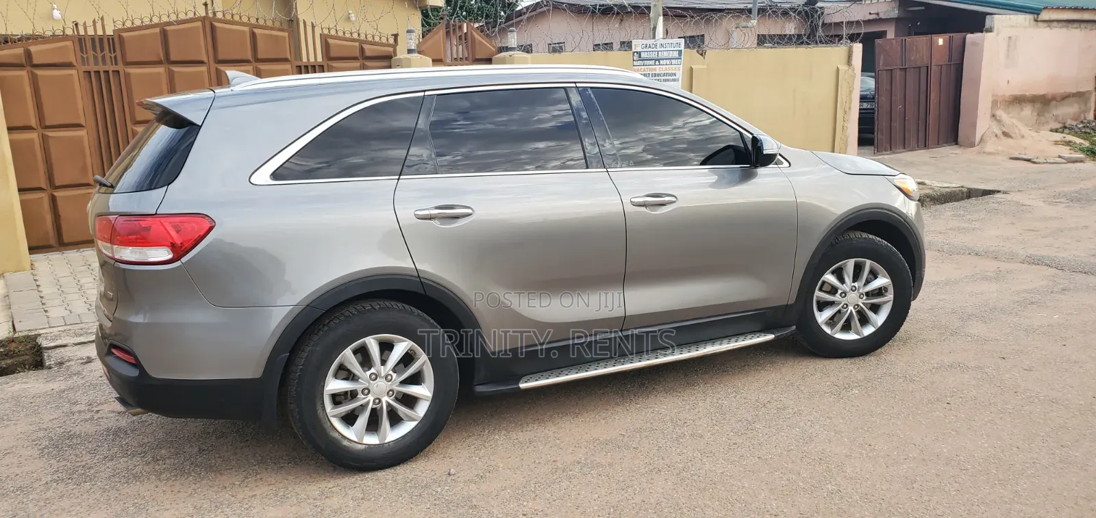 Kia Sorento Available for Hiring