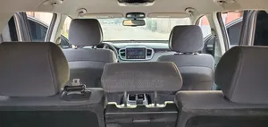 Kia Sorento Available for Hiring