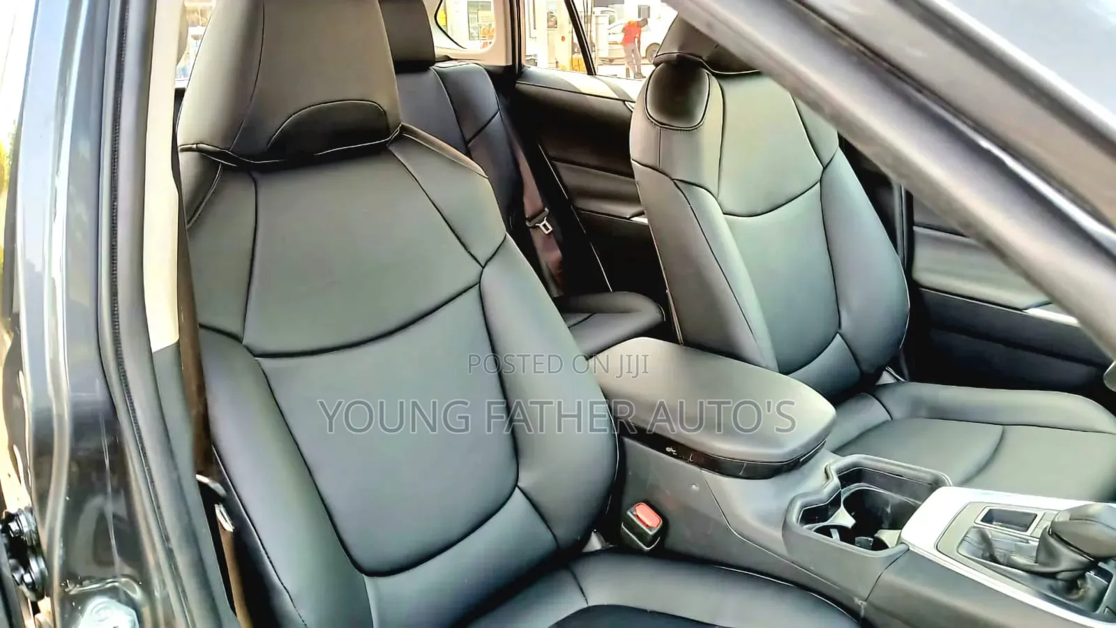 Toyota RAV4 XLE Premium AWD 2020 Gray