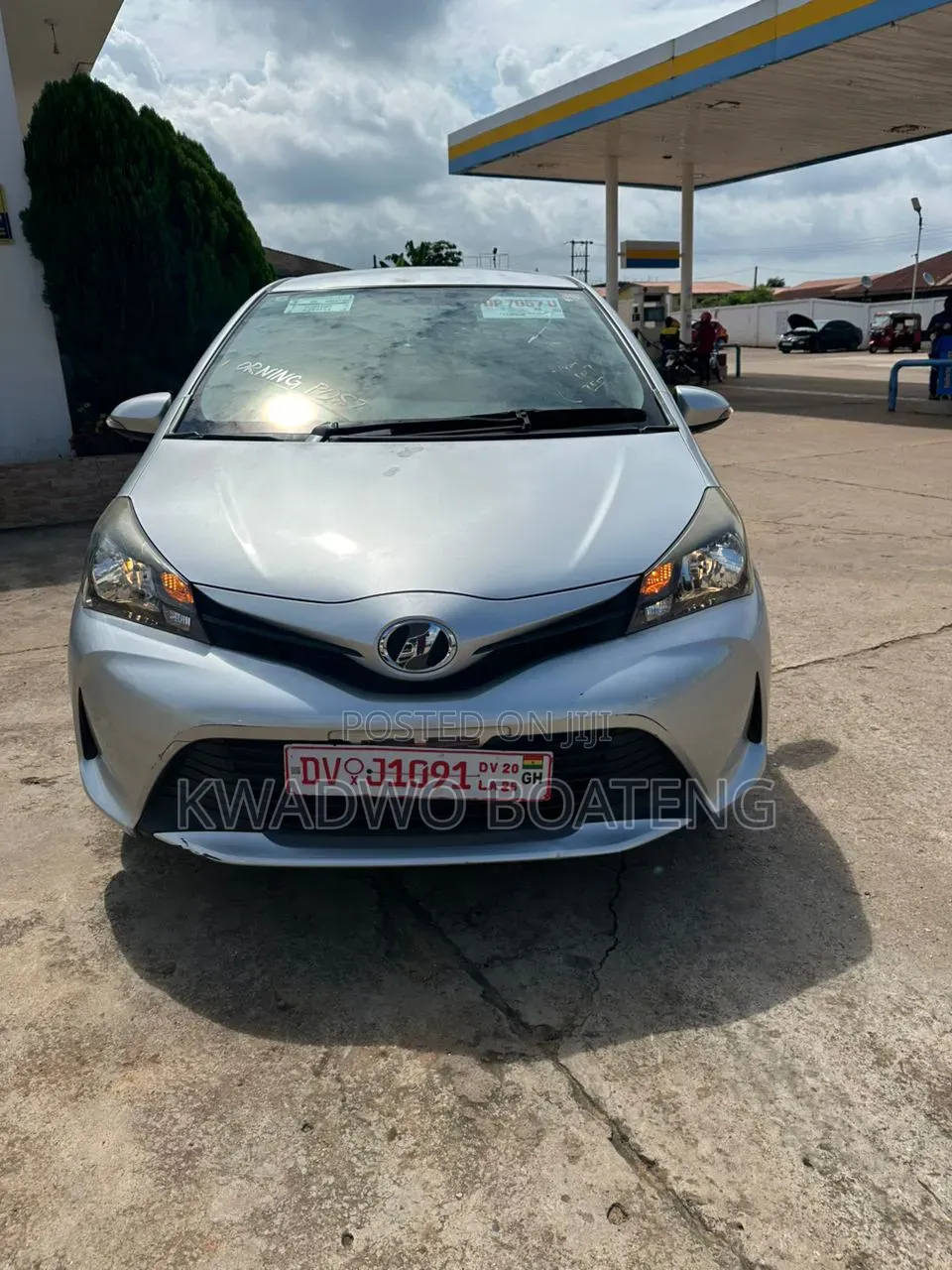 Toyota Vitz 1.3 AWD 3dr 2016 Silver