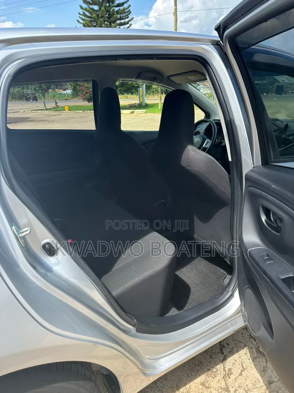Toyota Vitz 1.3 AWD 3dr 2016 Silver
