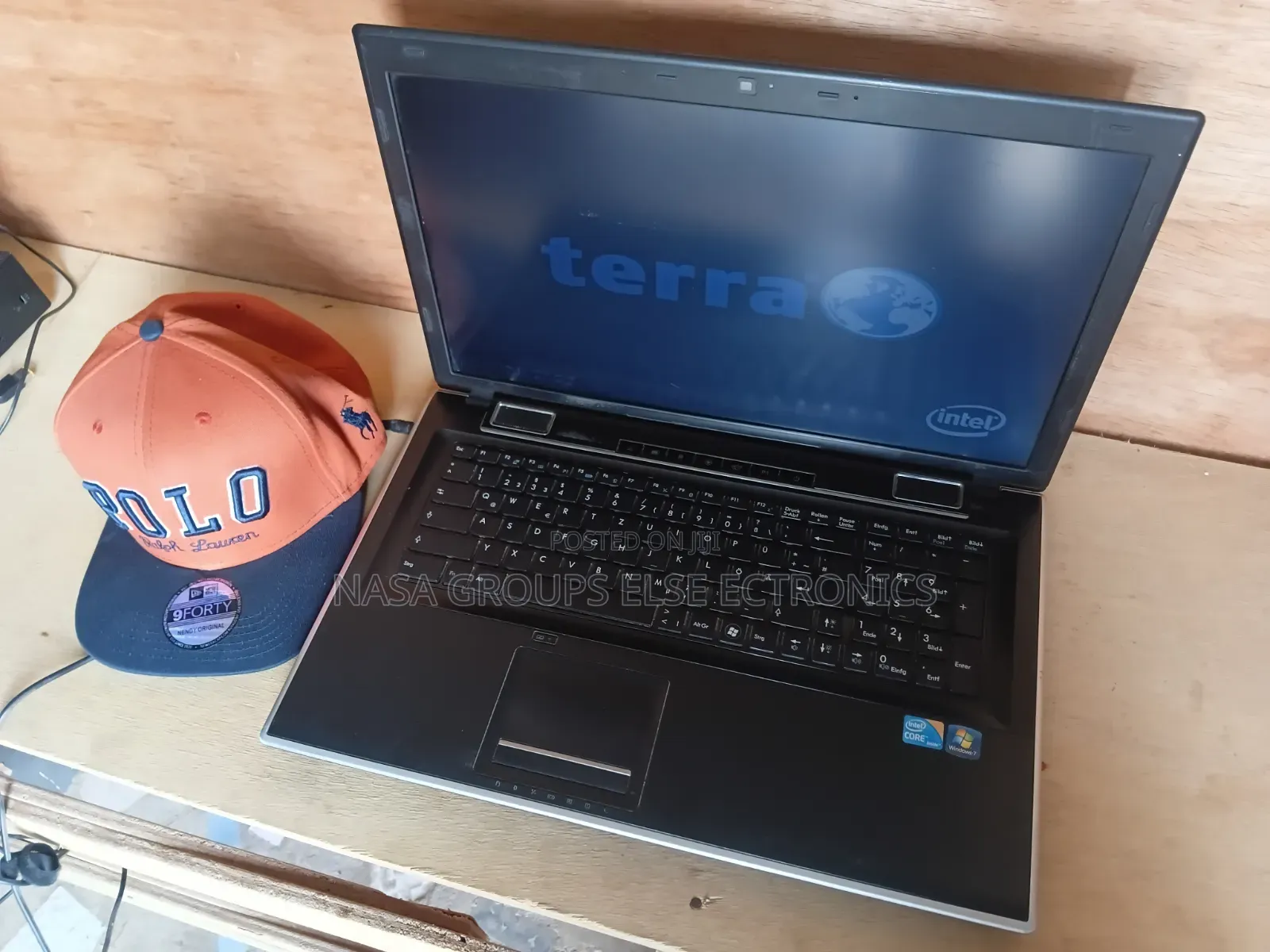 Laptop Lenovo Legion 9 8GB Intel Core i3 SSD 512GB