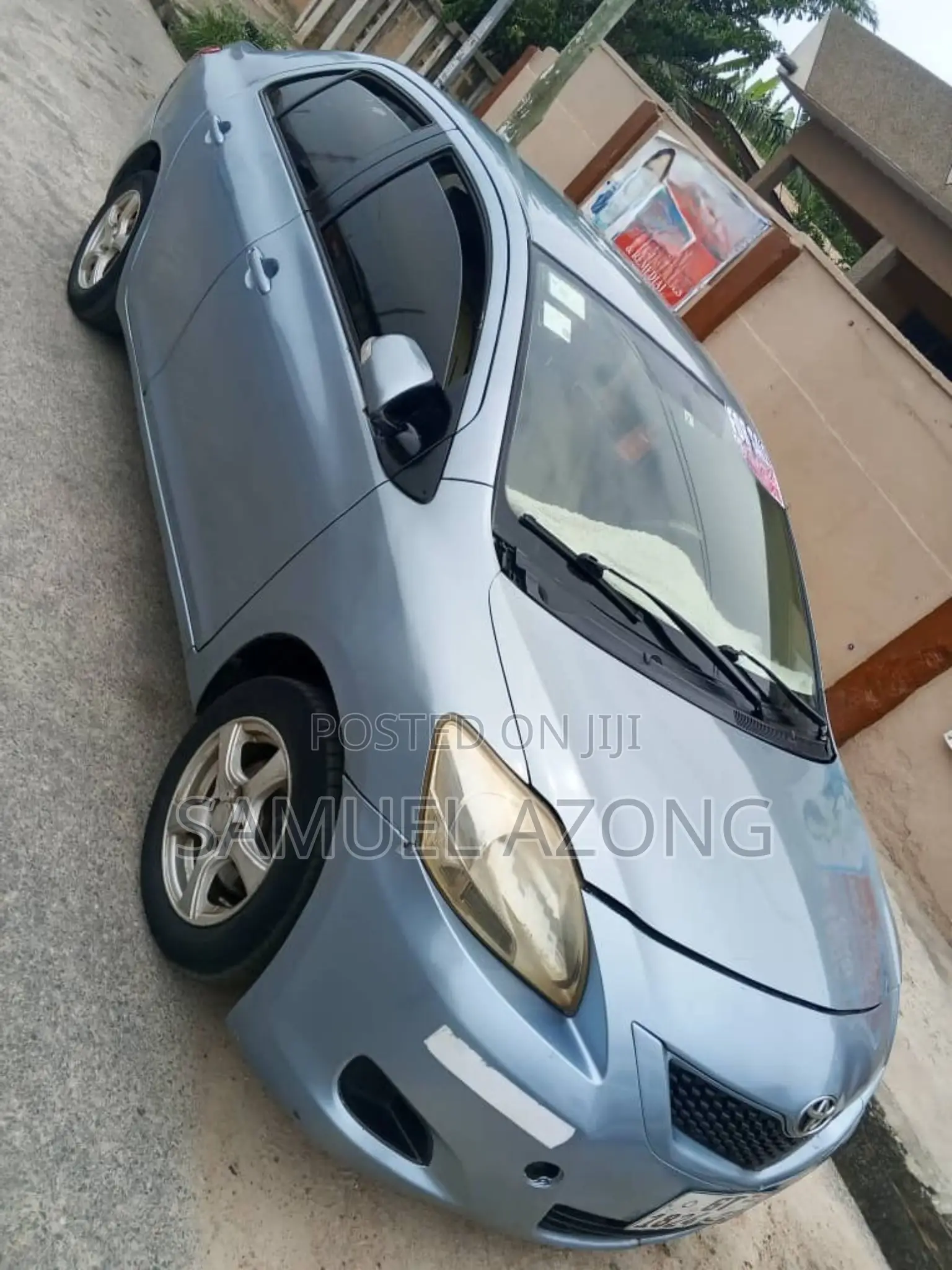 Toyota Belta 2010 Blue