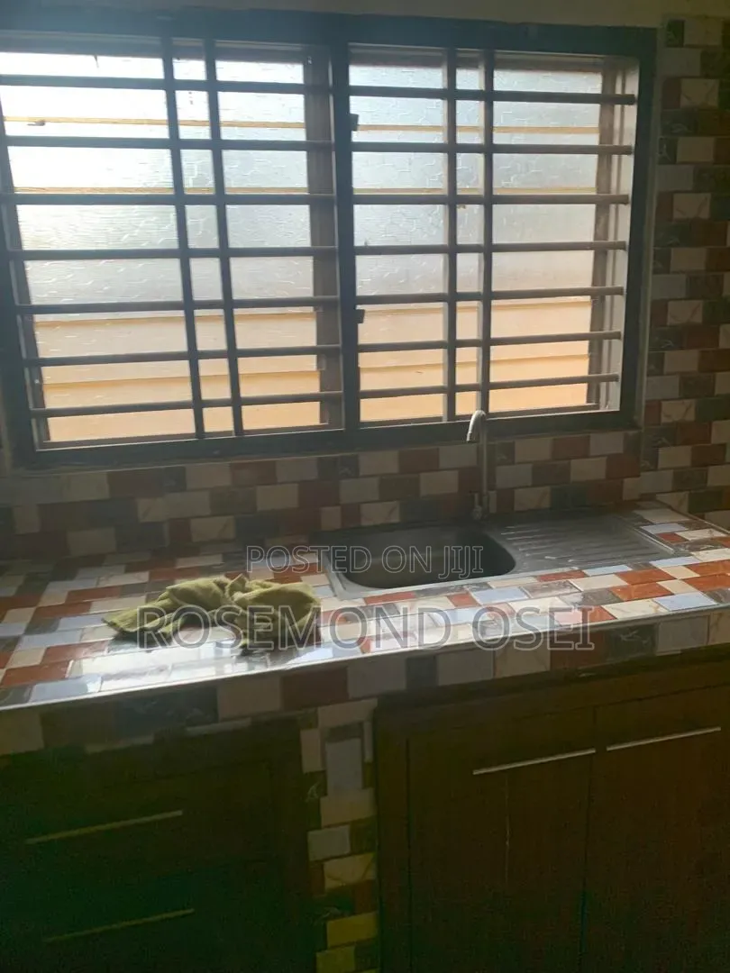 1bdrm Apartment in Adenta, Barrier for rent
