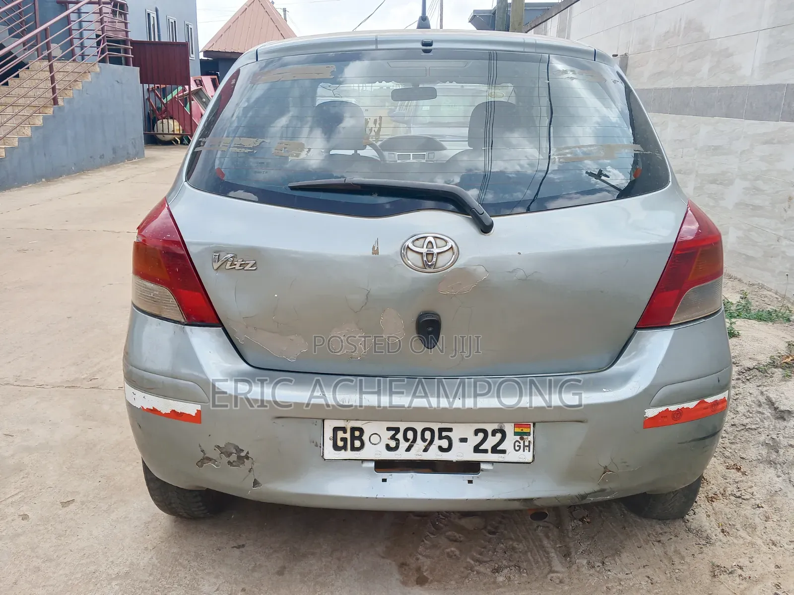 Toyota Vitz 2010 Gray