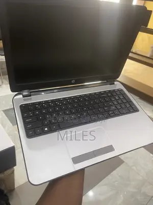 Laptop HP 15 4GB Intel HDD 320GB