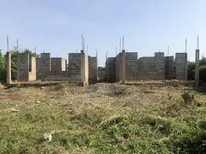 10bdrm Apartment in Oyibi Sasabi for sale