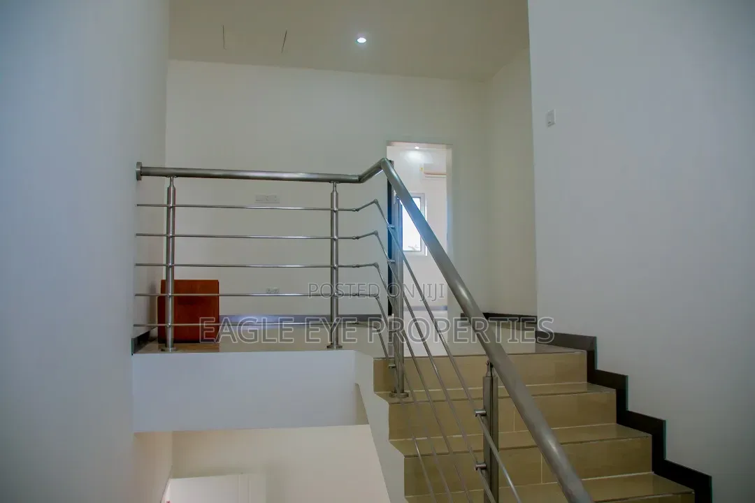 Furnished 4bdrm House in Sakomono, Sakumono for rent