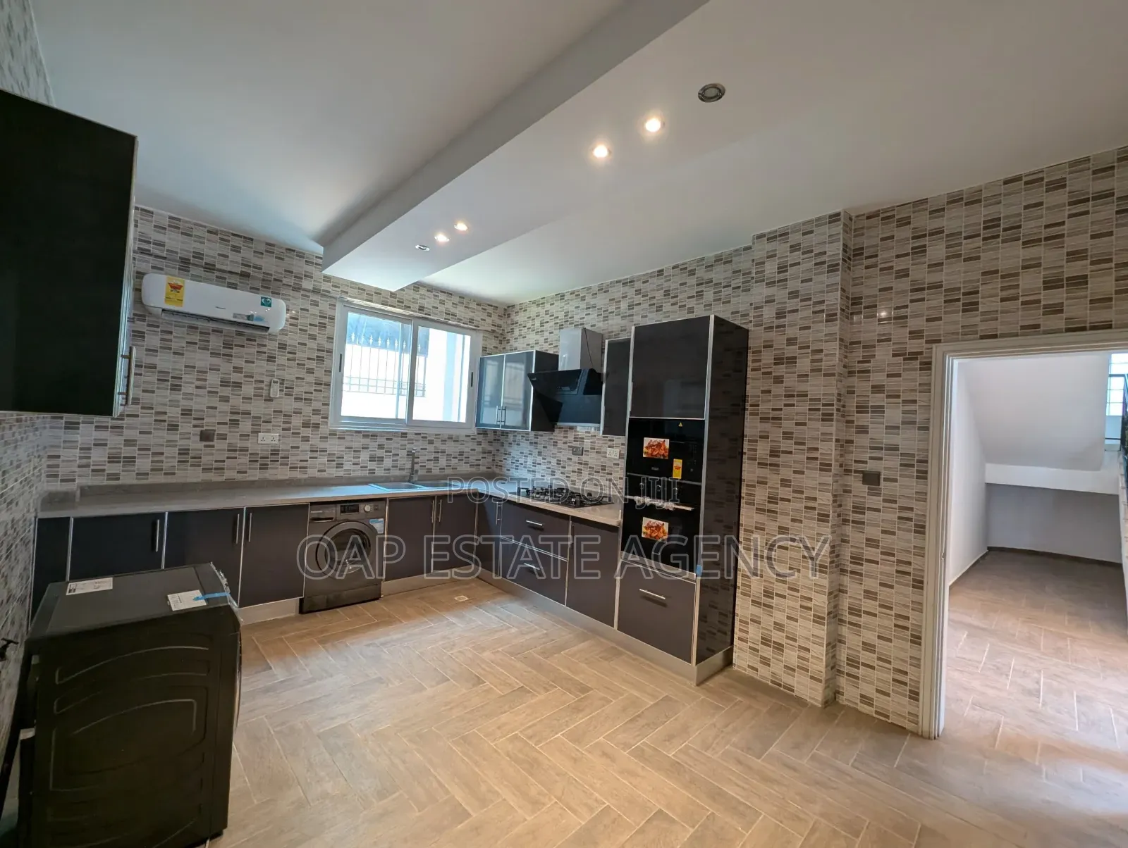 4bdrm House in Cantonment, Cantonments for rent