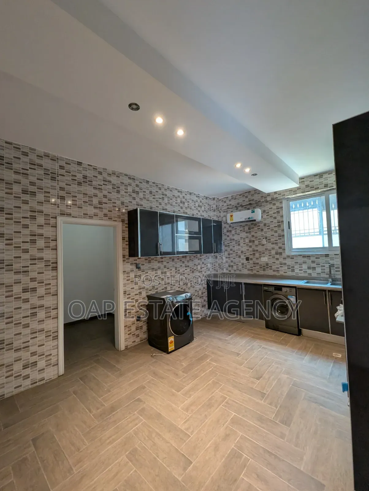 4bdrm House in Cantonment, Cantonments for rent