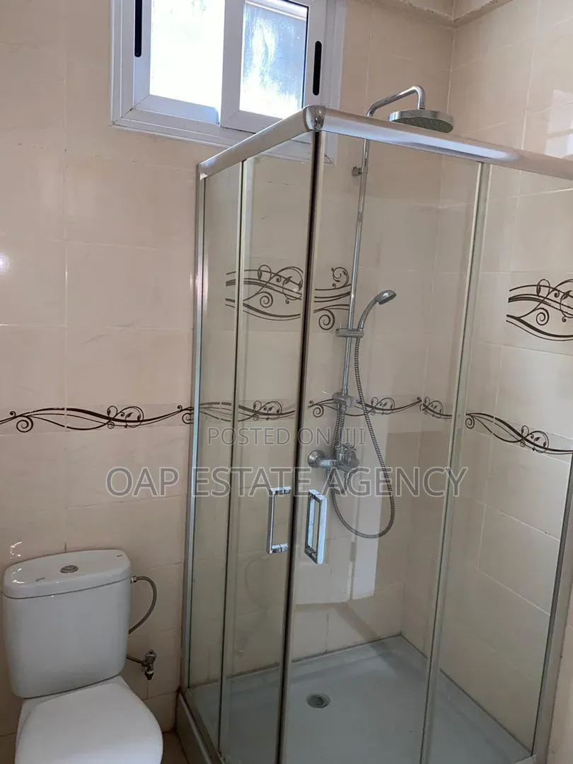 4bdrm House in Cantonment, Cantonments for rent