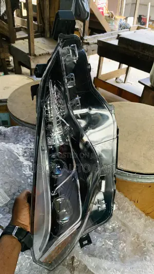 Toyota Corolla 2017, 2018, 2019 Headlight Double Yoke
