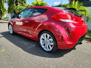 Hyundai Veloster RE:FLEX 3dr Hatchback w/Black Interior (1.6L 4cyl 6AM) Red