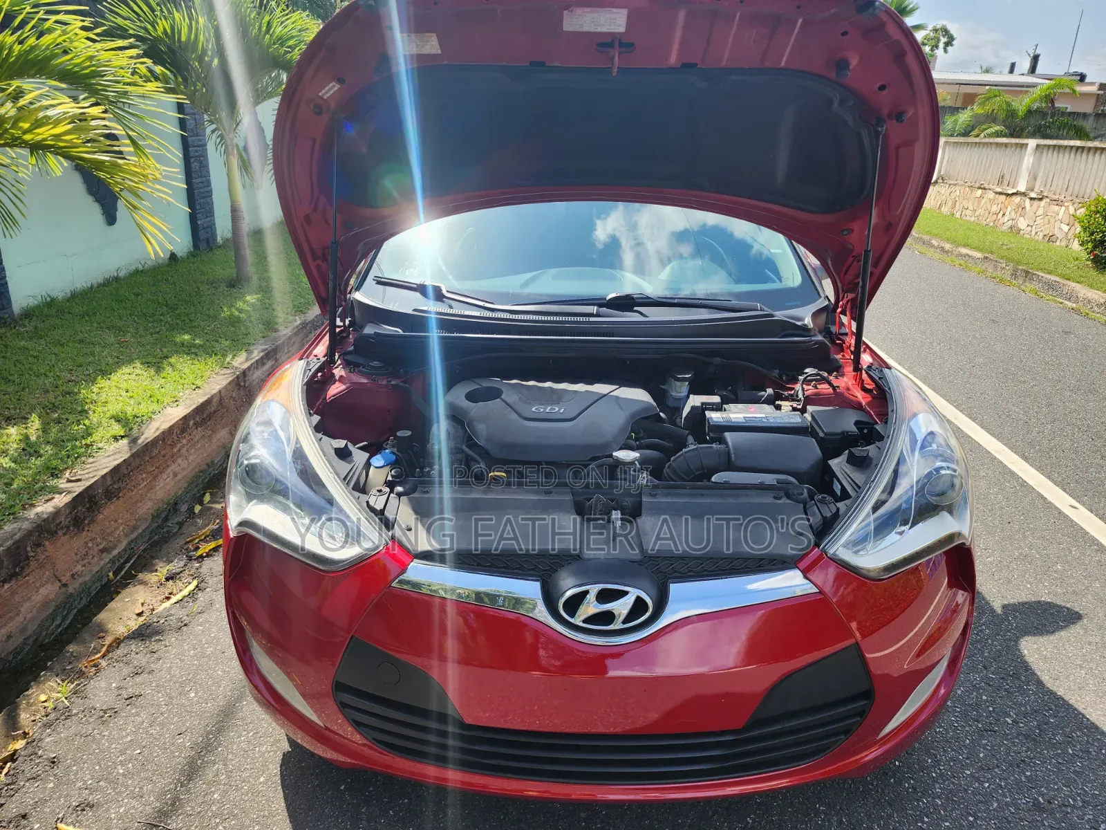 Hyundai Veloster RE:FLEX 3dr Hatchback w/Black Interior (1.6L 4cyl 6AM) Red