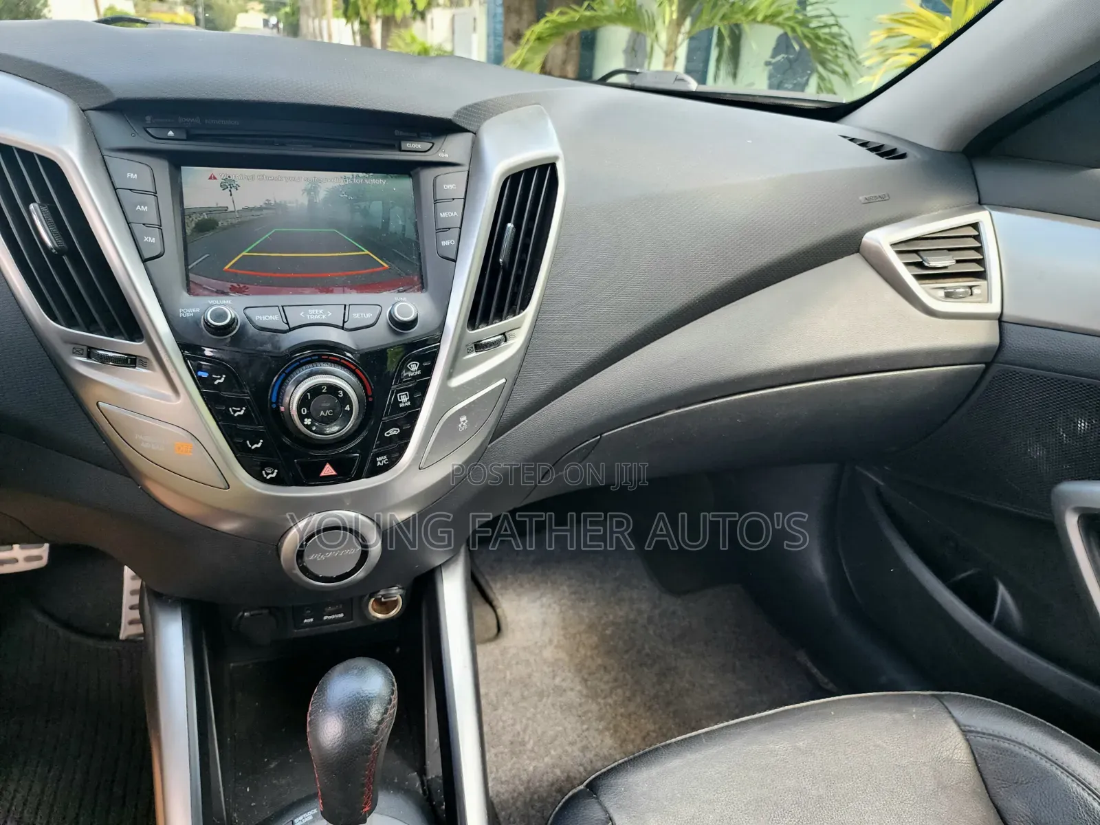 Hyundai Veloster RE:FLEX 3dr Hatchback w/Black Interior (1.6L 4cyl 6AM) Red
