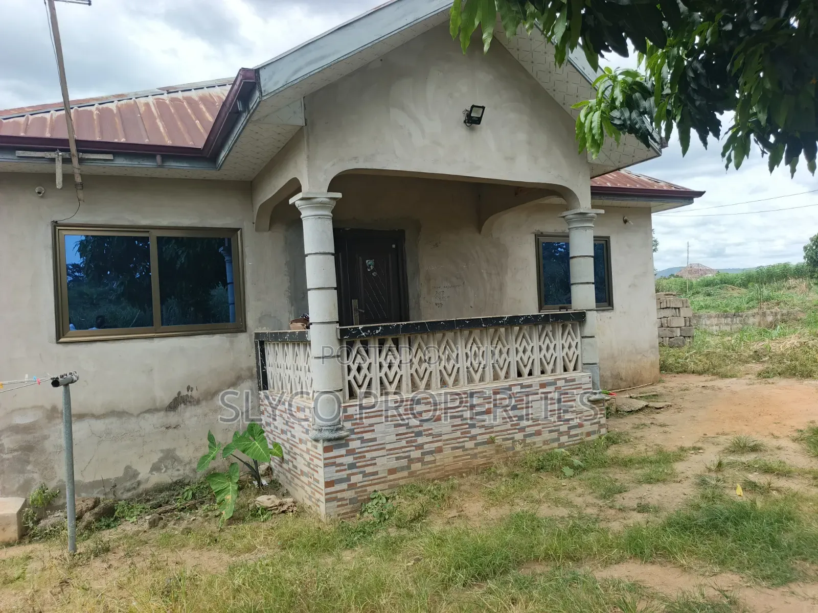 2bdrm House in Abrewa Nkwanta, New-Juaben Municipal for sale