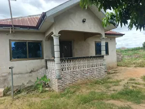 2bdrm House in Abrewa Nkwanta, New-Juaben Municipal for sale