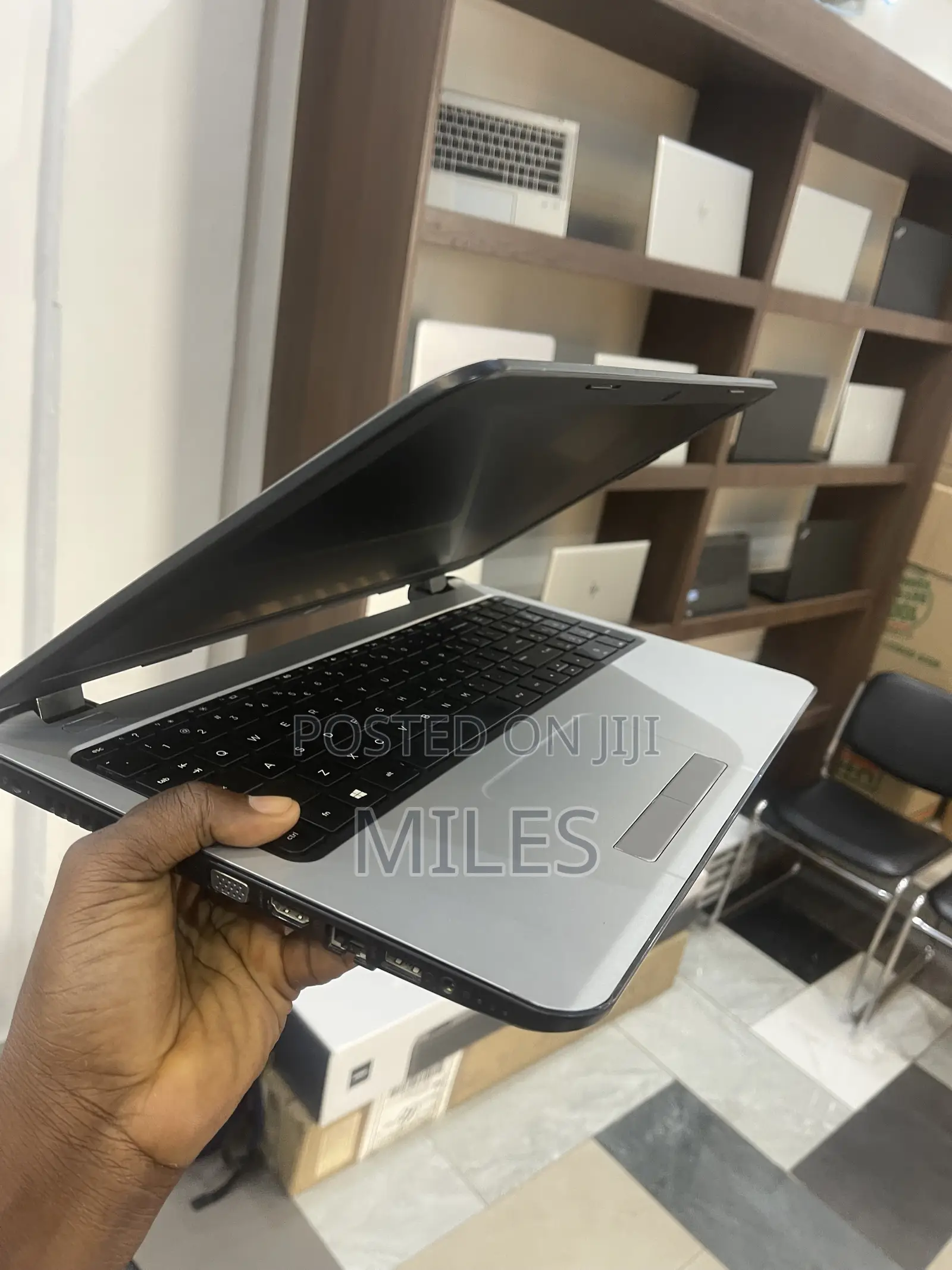 Laptop HP 15 4GB Intel HDD 320GB