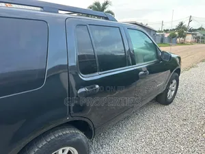 Ford Explorer 2005 Black