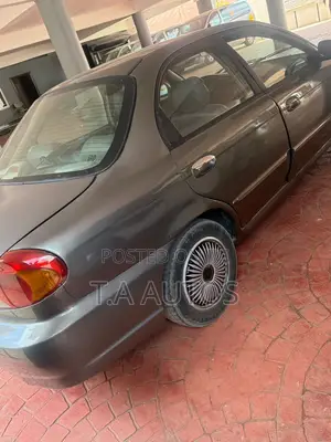 Kia Spectra GS 2000 Gray