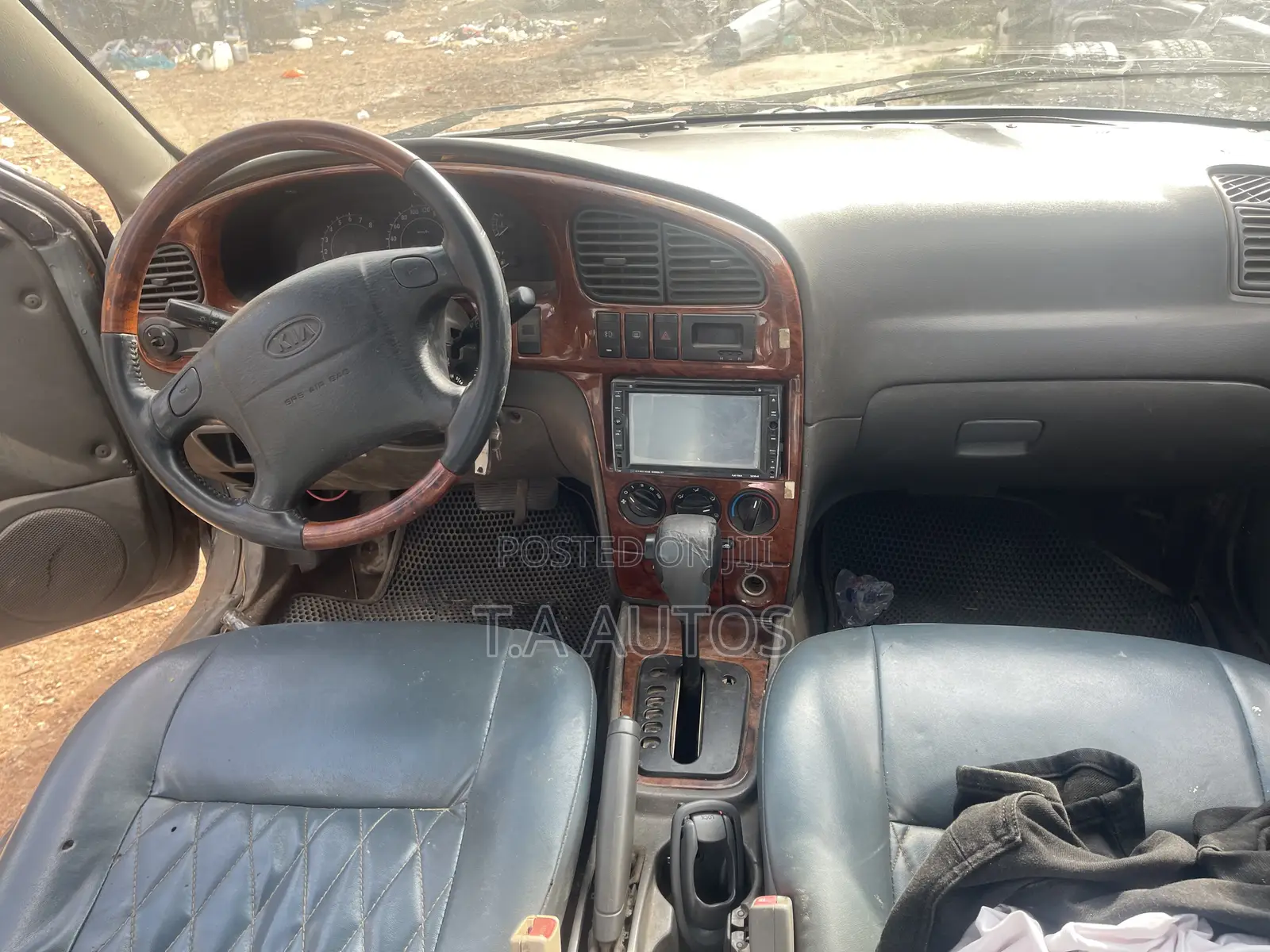 Kia Spectra GS 2000 Gray