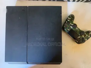 PlayStation 4 ("Fat")