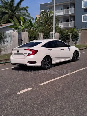 Honda Civic Touring Sedan 2018 White