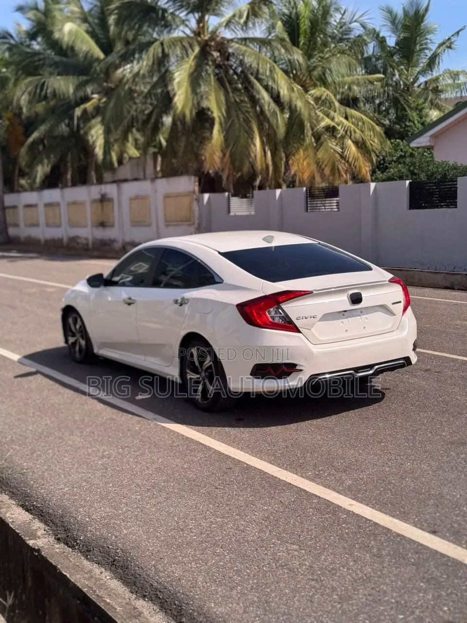 Honda Civic Touring Sedan 2018 White