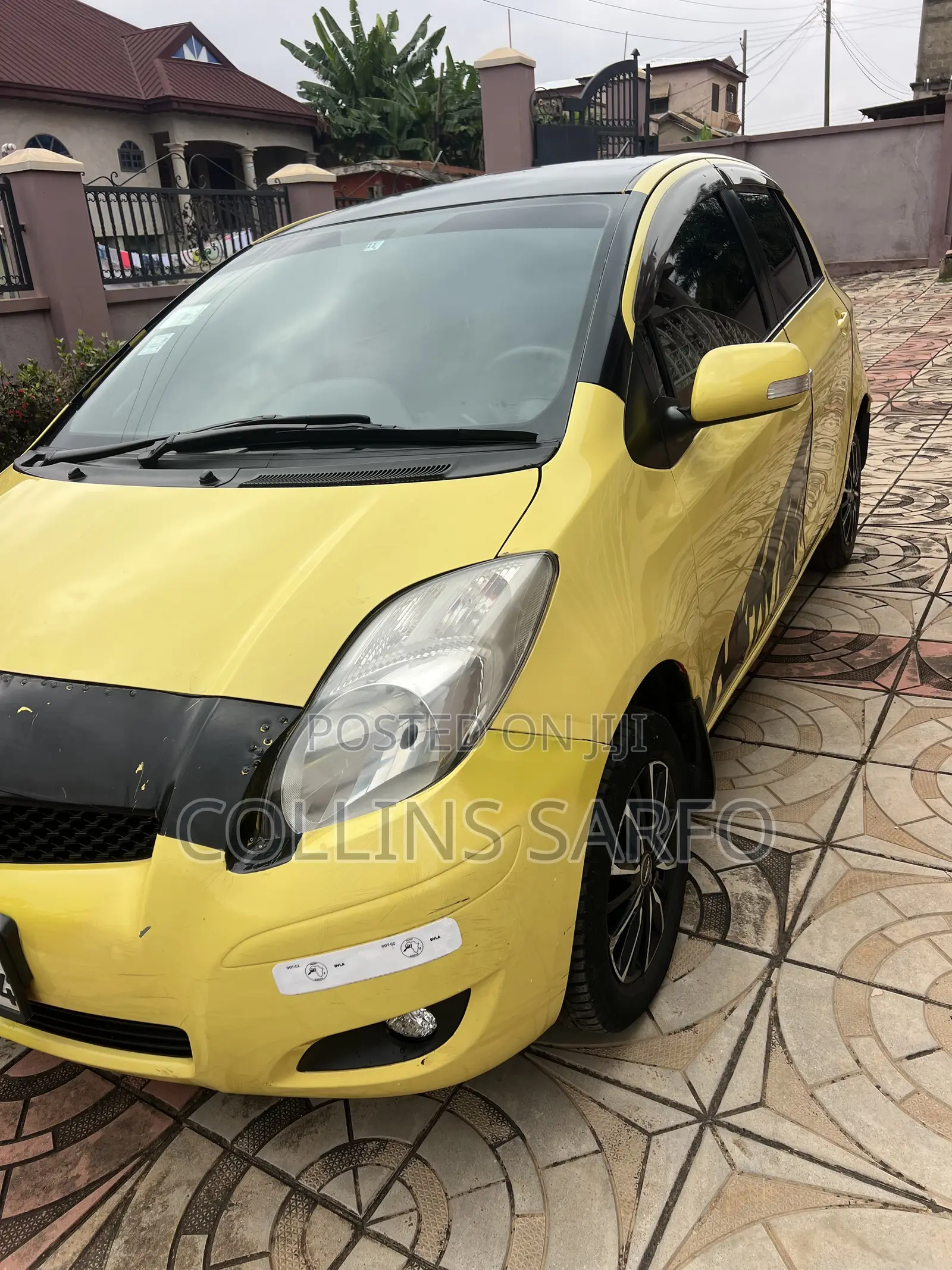 Toyota Vitz 1.3 FWD 5dr 2010 Yellow