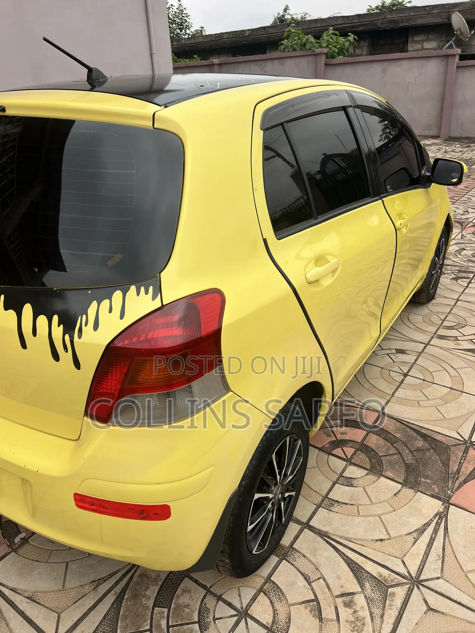 Toyota Vitz 1.3 FWD 5dr 2010 Yellow