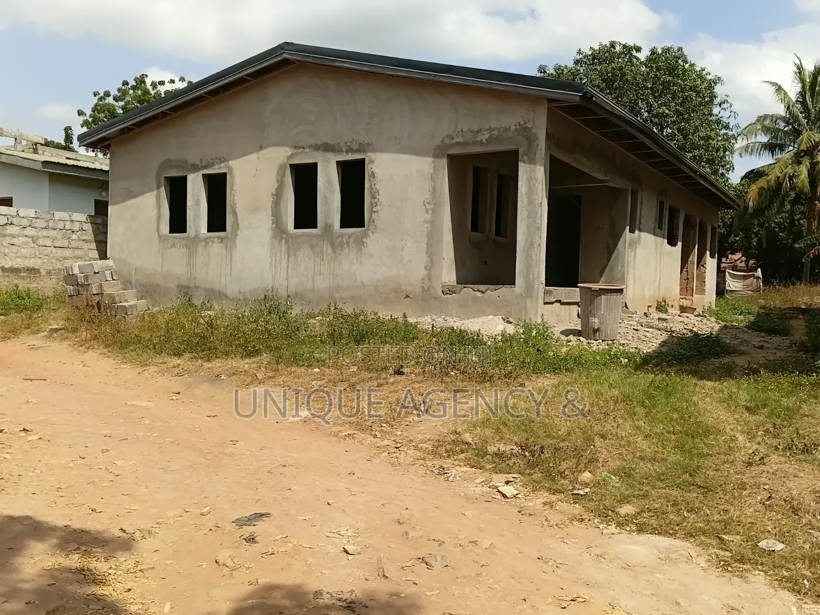 2bdrm Bungalow in Amrahia for sale