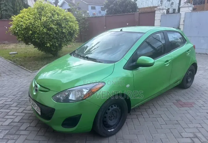 Mazda 2 1.5 Sport 2012 Green