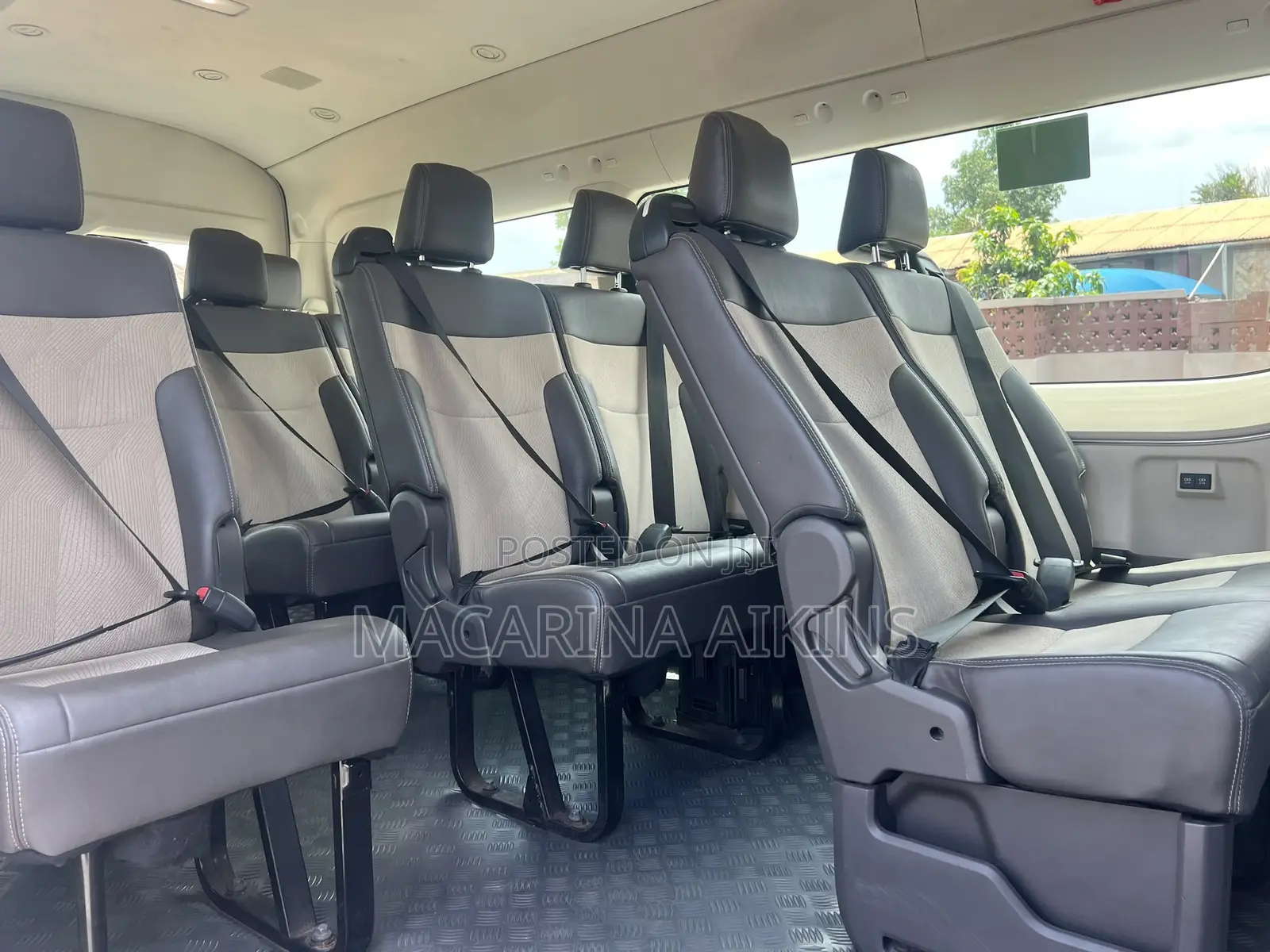Toyota GranAce 2021 White