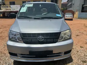 Toyota HiAce 2008 Silver
