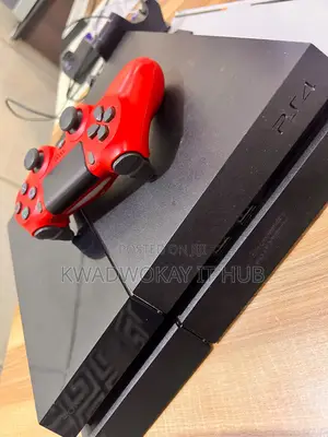 PS4 Standard Console