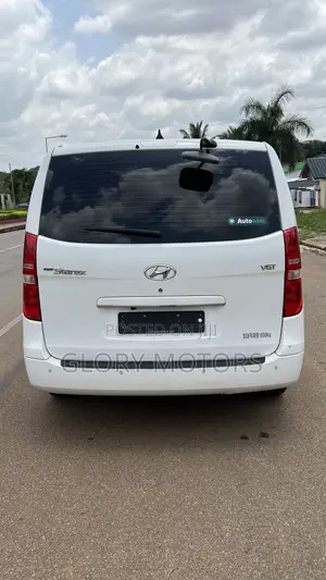 Hyundai Starex 2017 White