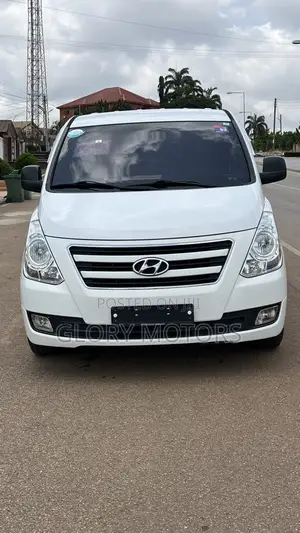 Hyundai Starex 2017 White