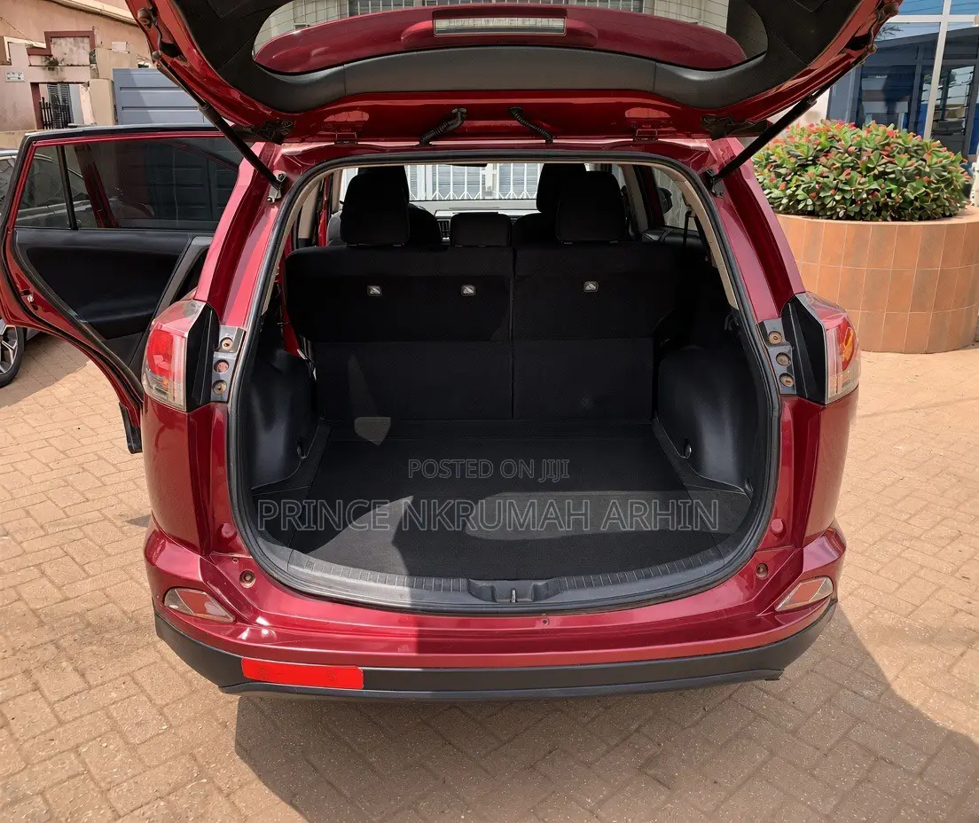 Toyota RAV4 Limited 4dr SUV (2.5L 4cyl 6A) 2018 Maroon