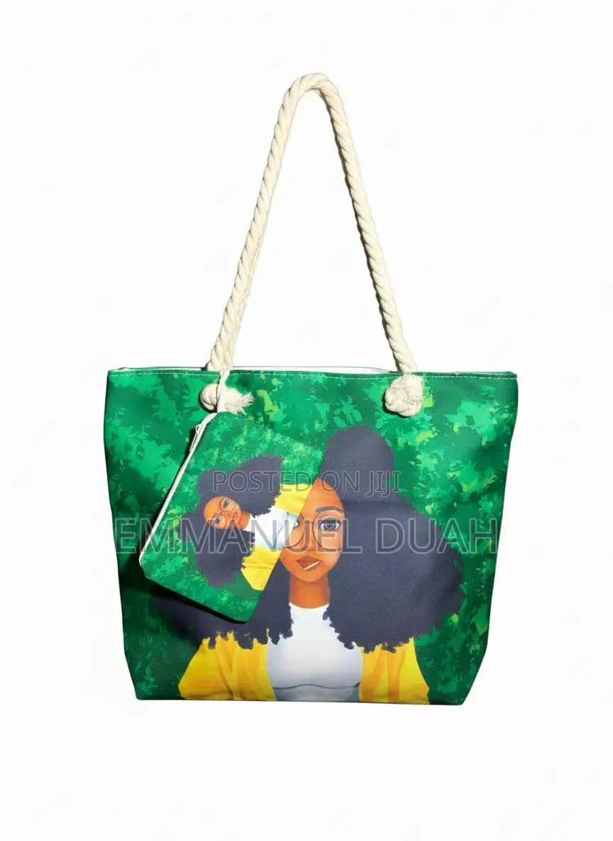 Large Capacity Ladies Totebag With Purse.
