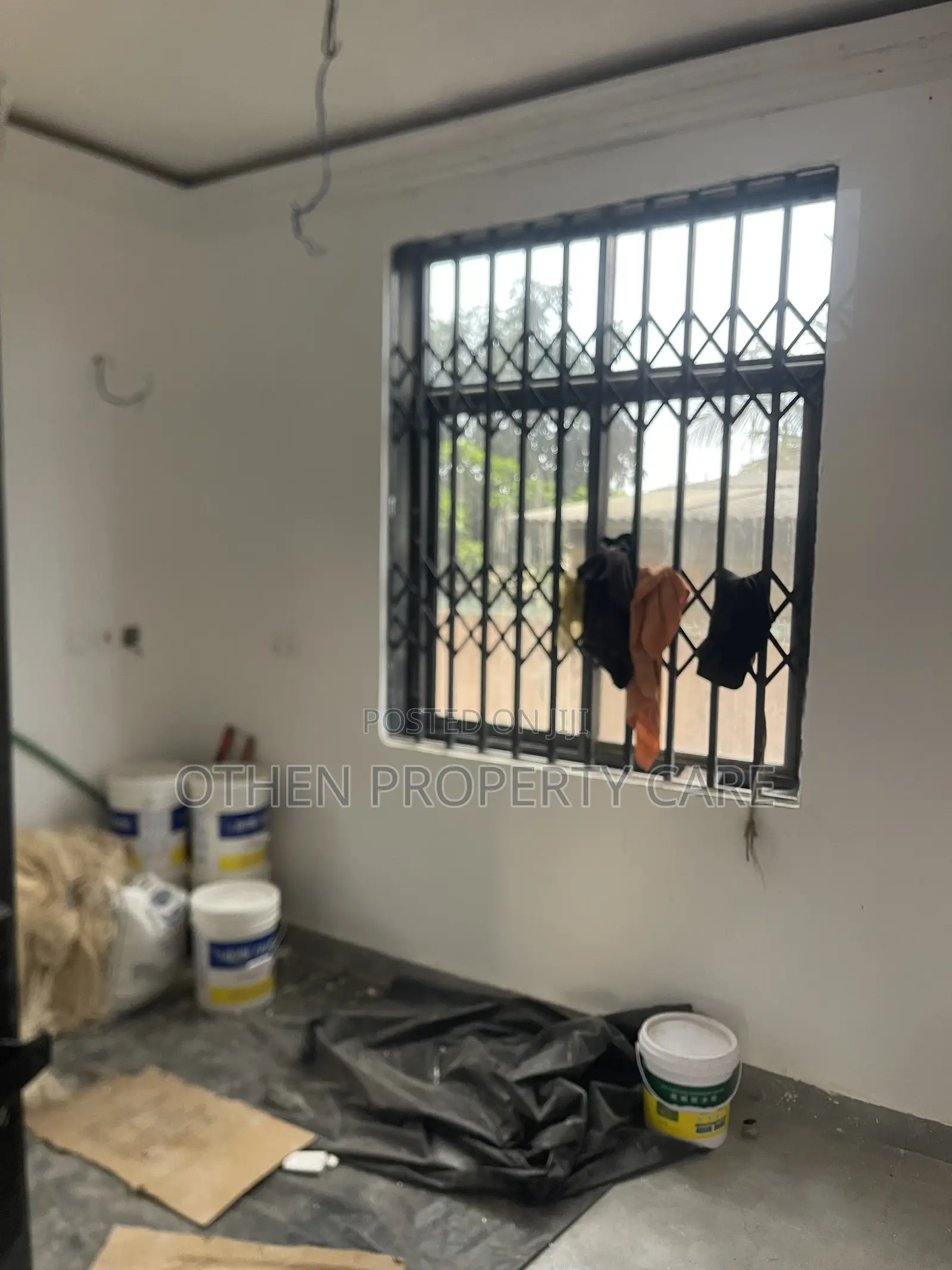 3bdrm Apartment in Othen Property Care, Awoshie for rent