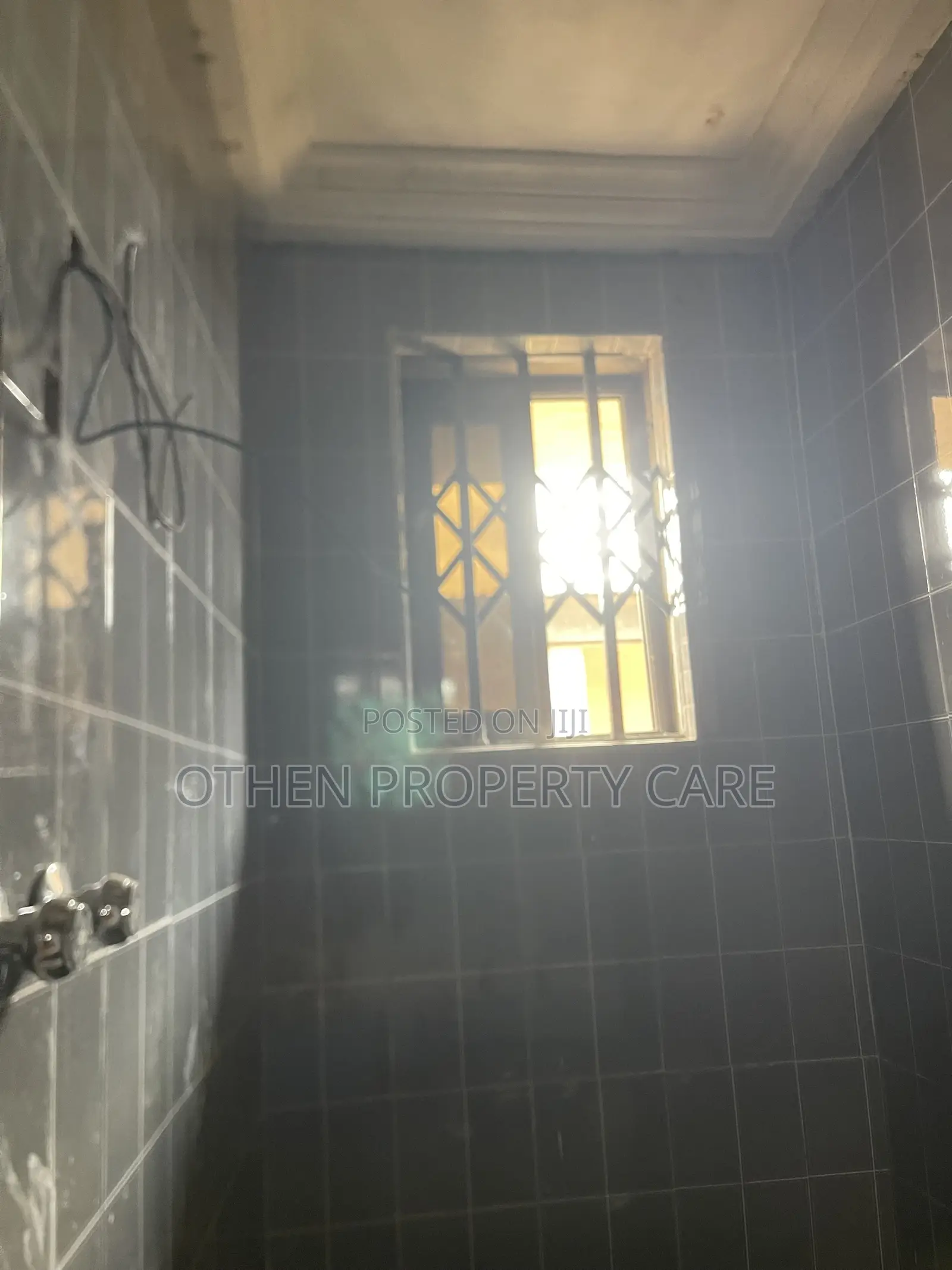 3bdrm Apartment in Othen Property Care, Awoshie for rent