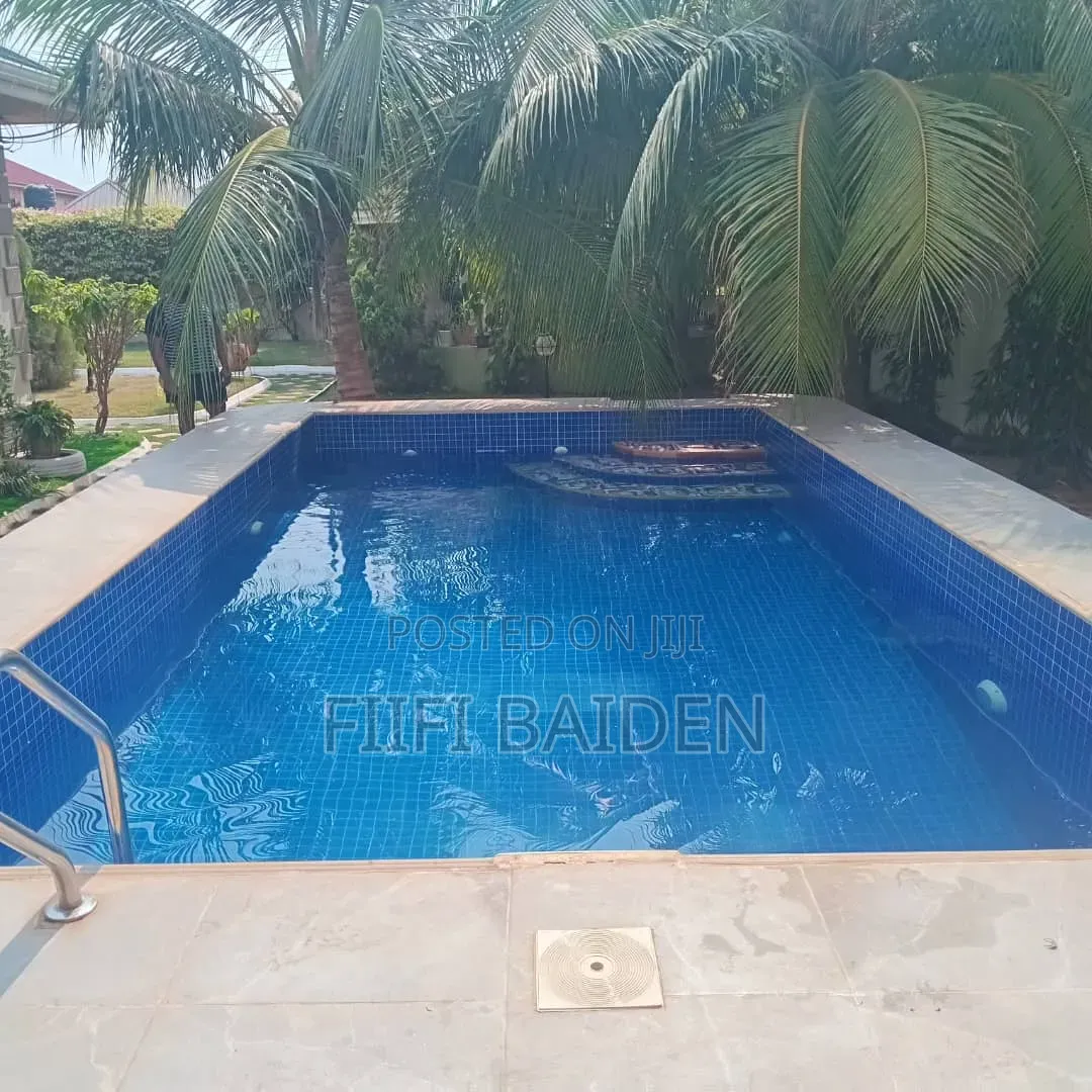 Swimming Pool of All Type N Sizes for Both Domestic N Commercial
