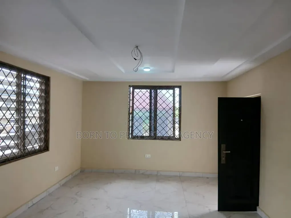 Furnished 2bdrm House in Born To Pray Estate, Ejisu-Juaben Municipal