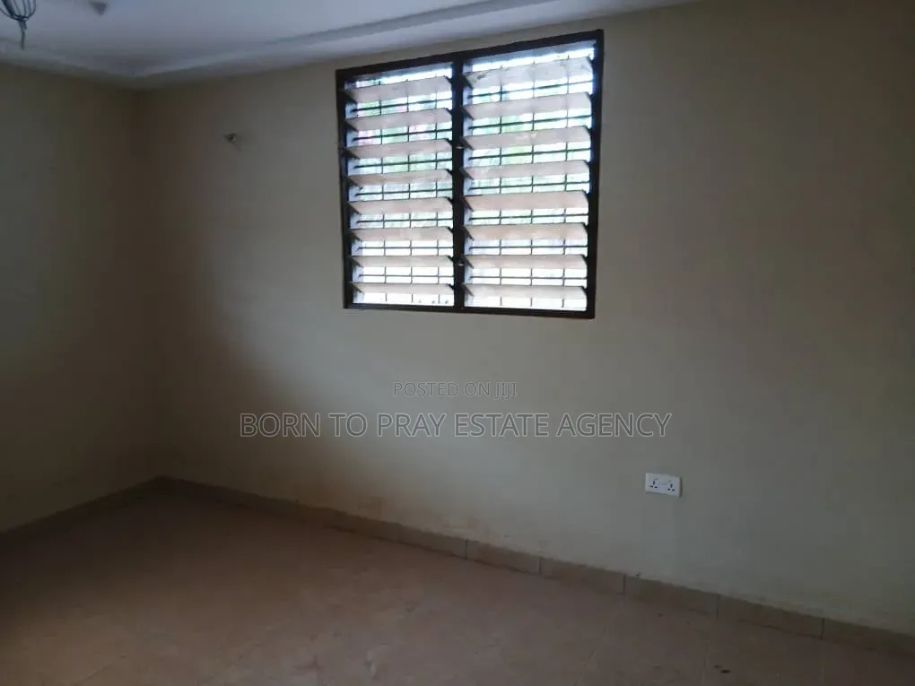 Furnished 2bdrm House in Born To Pray Estate, Ejisu-Juaben Municipal